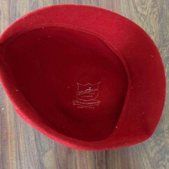 Doeskin red wool beret made is USA main image 5